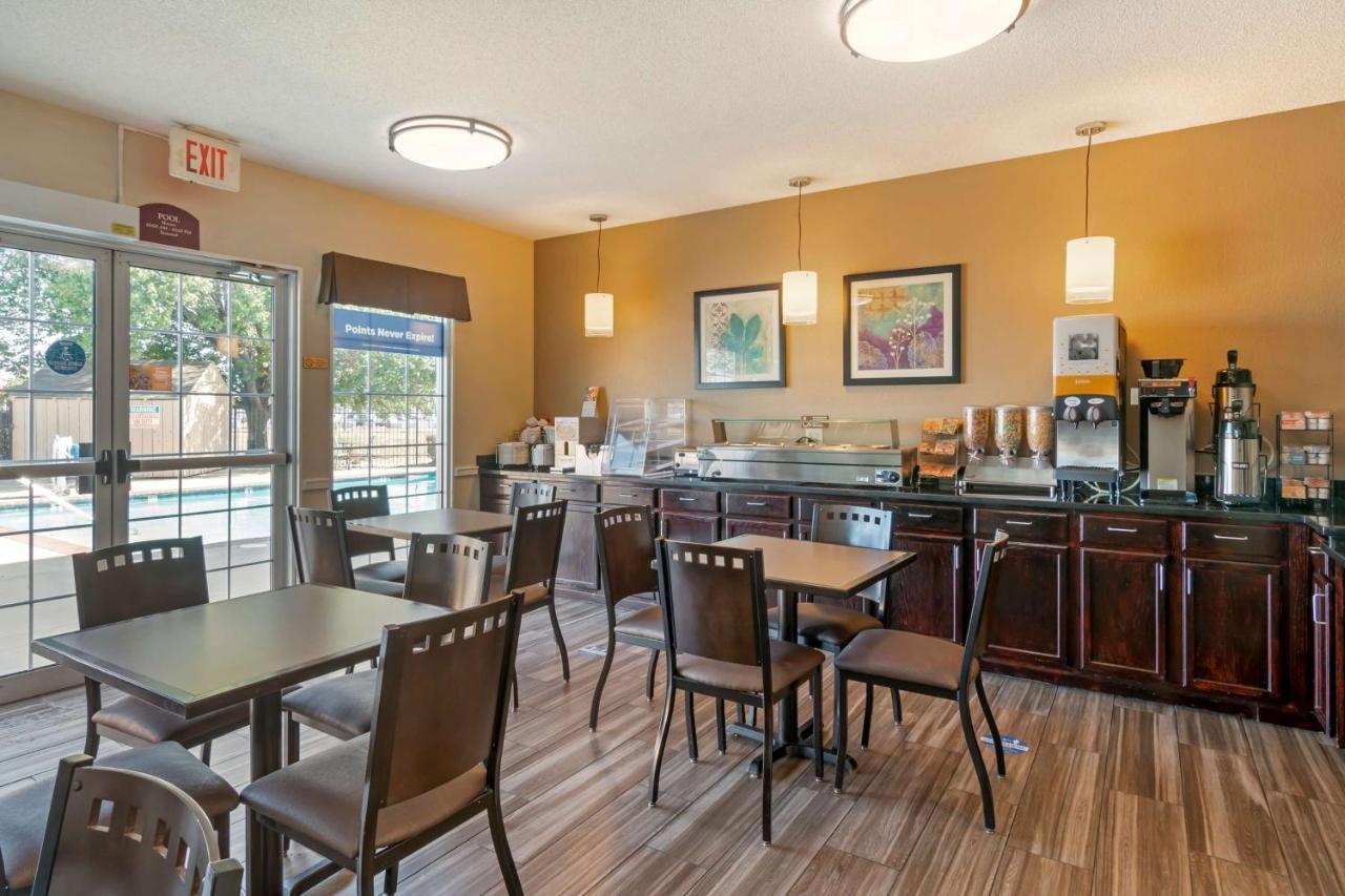 Best Western Governors Inn And Suites Wichita Eksteriør billede
