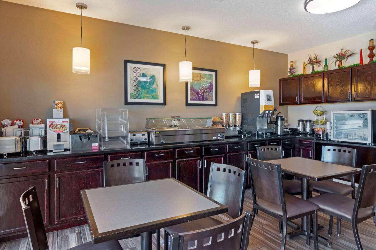 Best Western Governors Inn And Suites Wichita Eksteriør billede