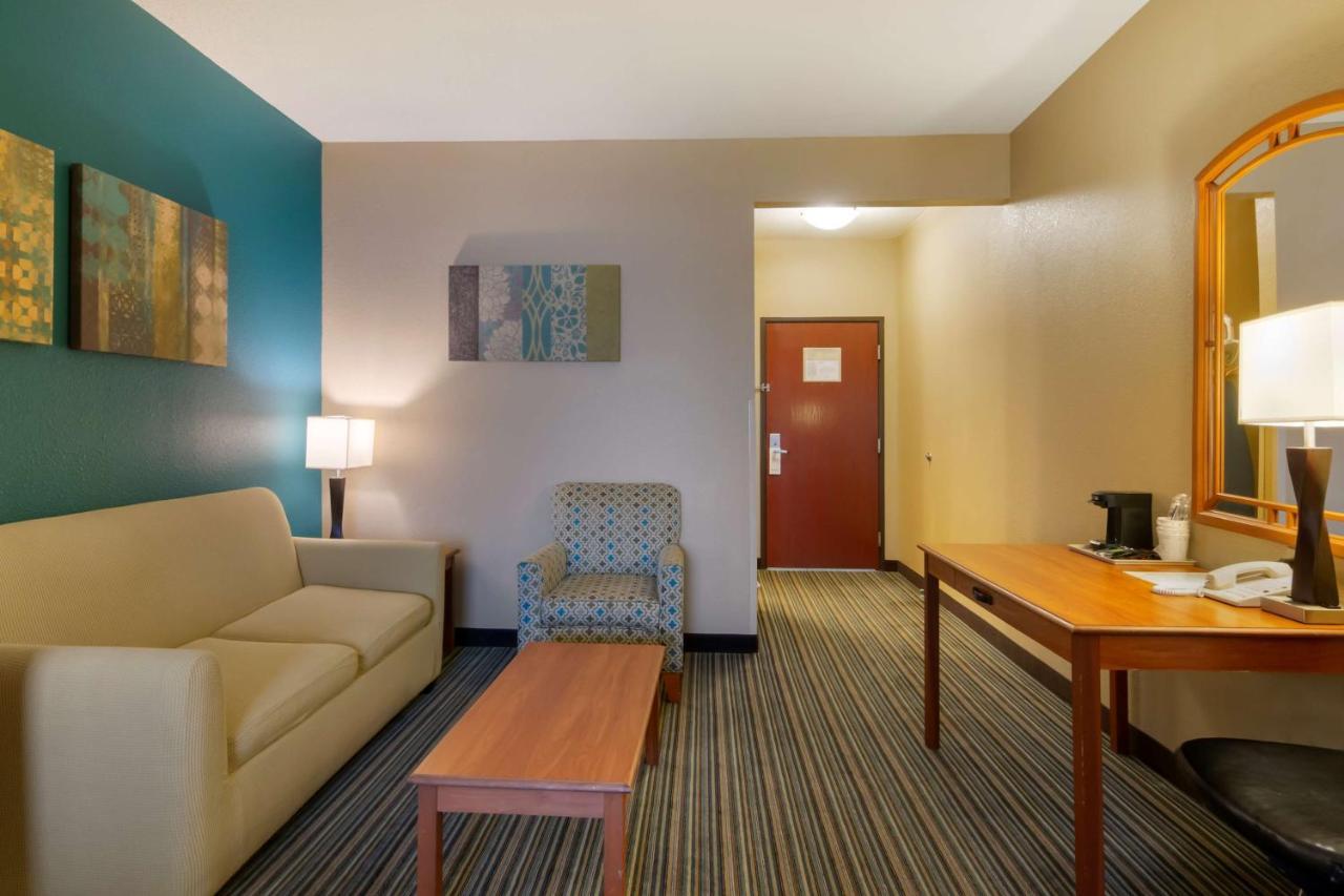 Best Western Governors Inn And Suites Wichita Eksteriør billede